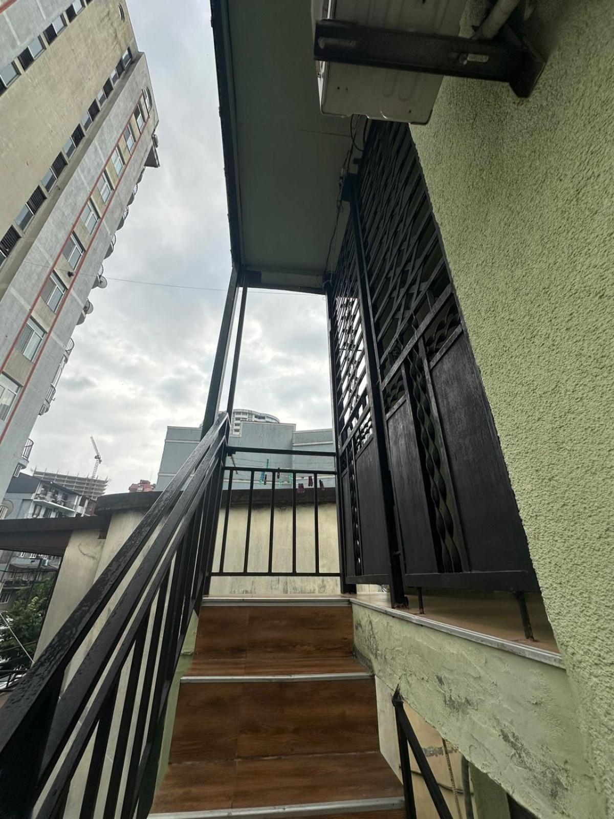 Уютная Студия Maksim Batumi Esterno foto
